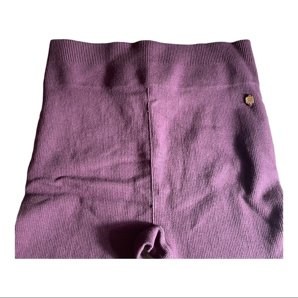 Fabletics Cloud Seamless High-Waisted 7" Short bright burgundy - Picture 11 of 14